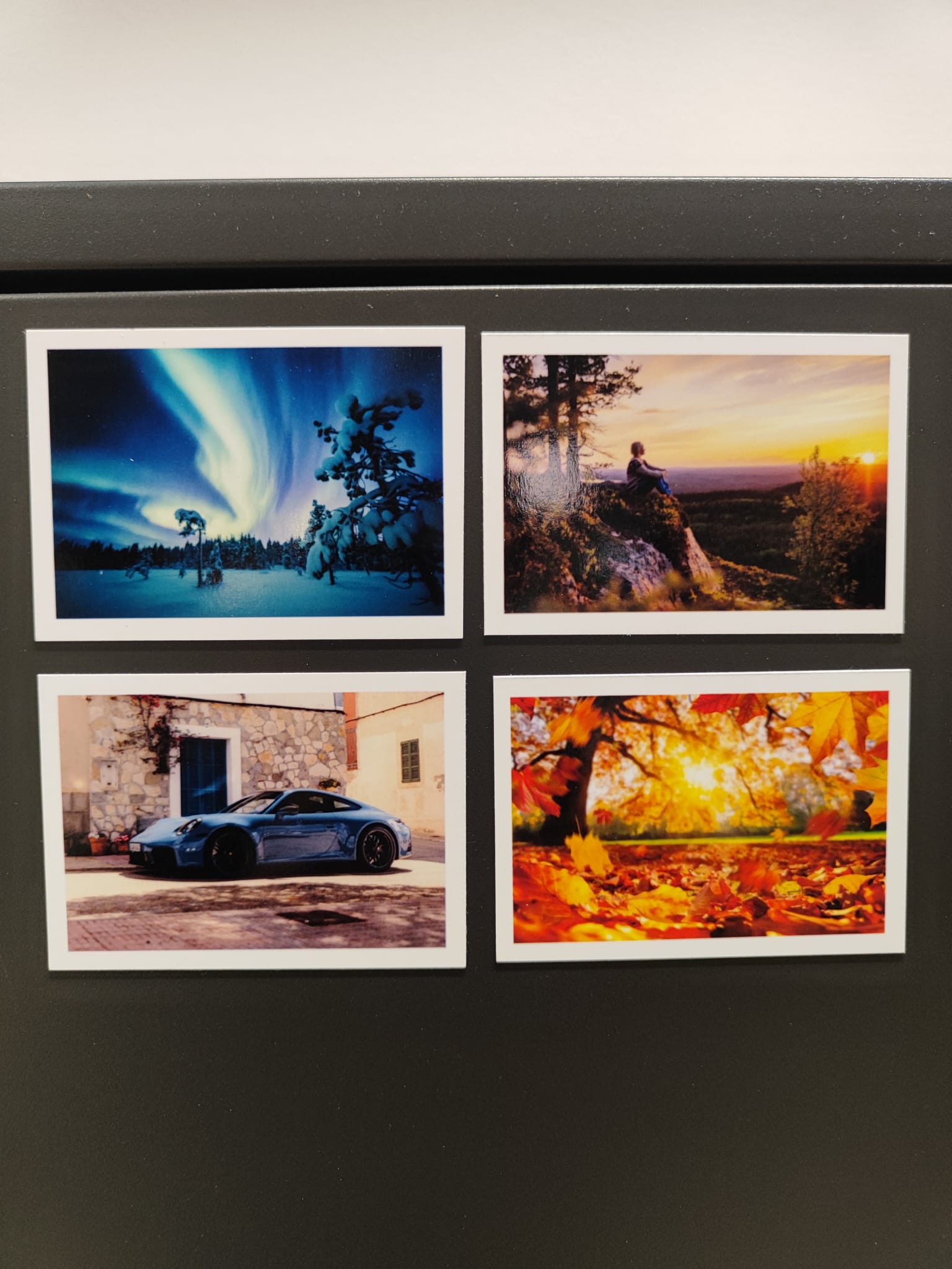Set of 8 magnets for greater memories